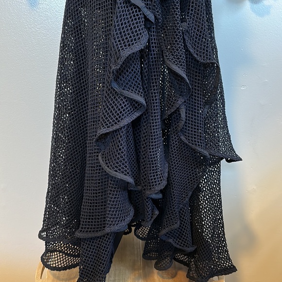 PatBO
Tulle & Crepe Gown - Picture 9 of 16